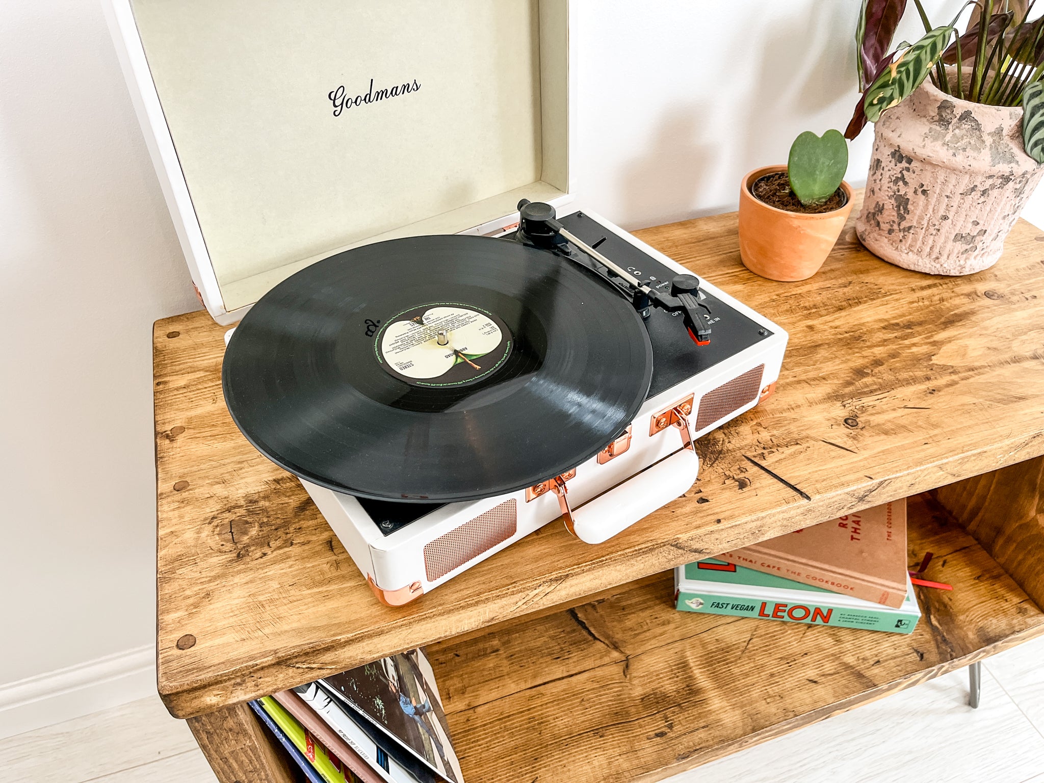 Rustic Reclaimed Wood Record Player Stand / LP Vinyl Storage Unit