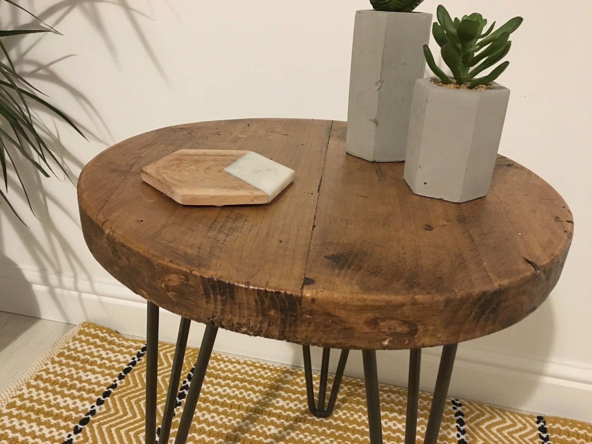 Rustic Reclaimed Wood Round Side Table with Steel Hairpin Legs